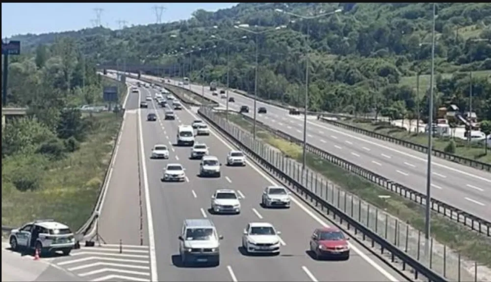 İstanbullular hafta sonu dikkat! 23 Ağustos'ta yollar neden kapalı? İlçe ilçe trafiğe kapatılacak güzergahlar, alternatif yollar