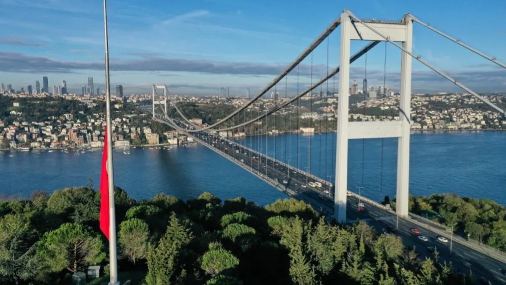 Hazine ve Maliye Bakanlığından özelleştirme açıklaması: Köprü ve otoyollar satılmıyor, işletme hakkı devrediliyor