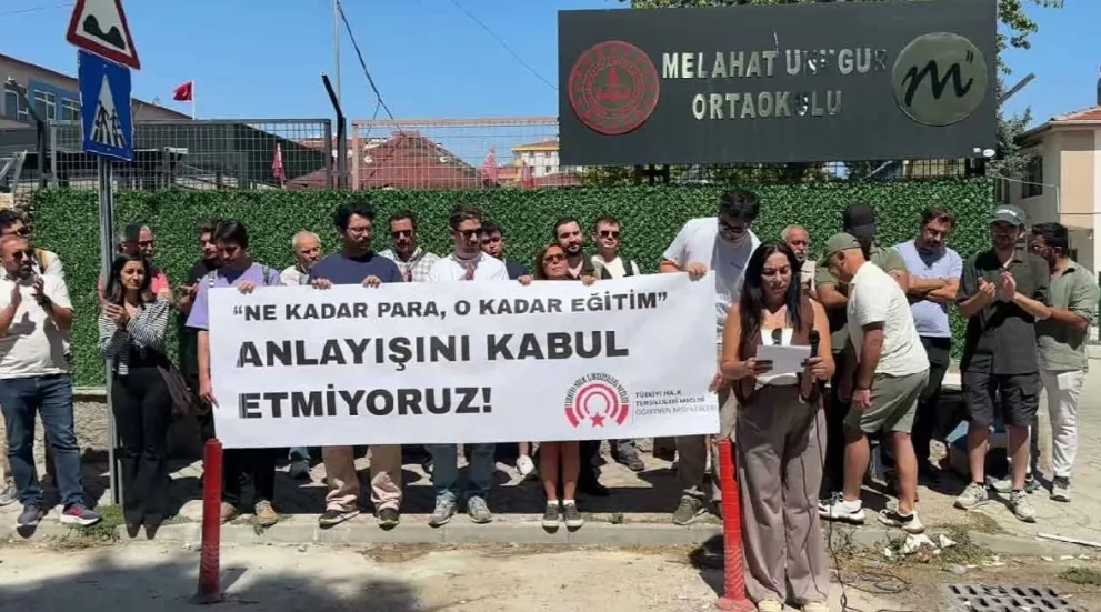 Eskişehir’de velilerden “kayıt parası” eylemi
