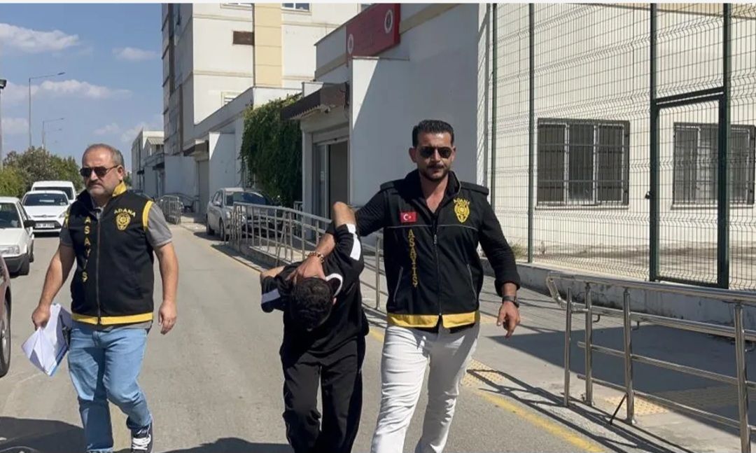 Adana'da 3 kişinin katil zanlısı yakalandı! Gazetecilerin sorusuna tek kelimeyle cevap verdi